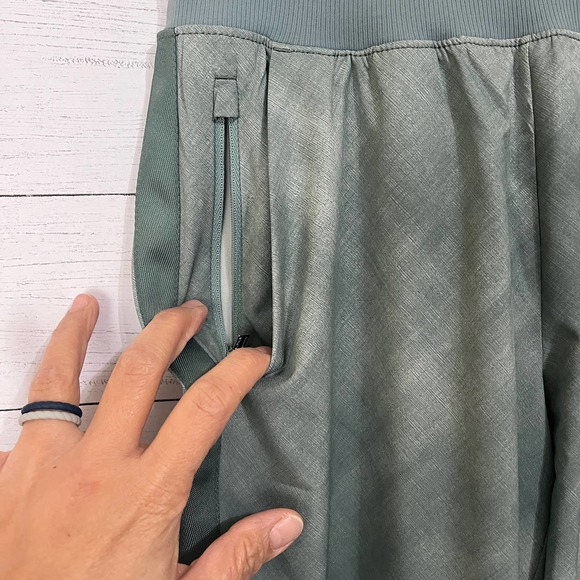 Athleta Nolita slim tapered printed crop pants - Picture 3 of 7